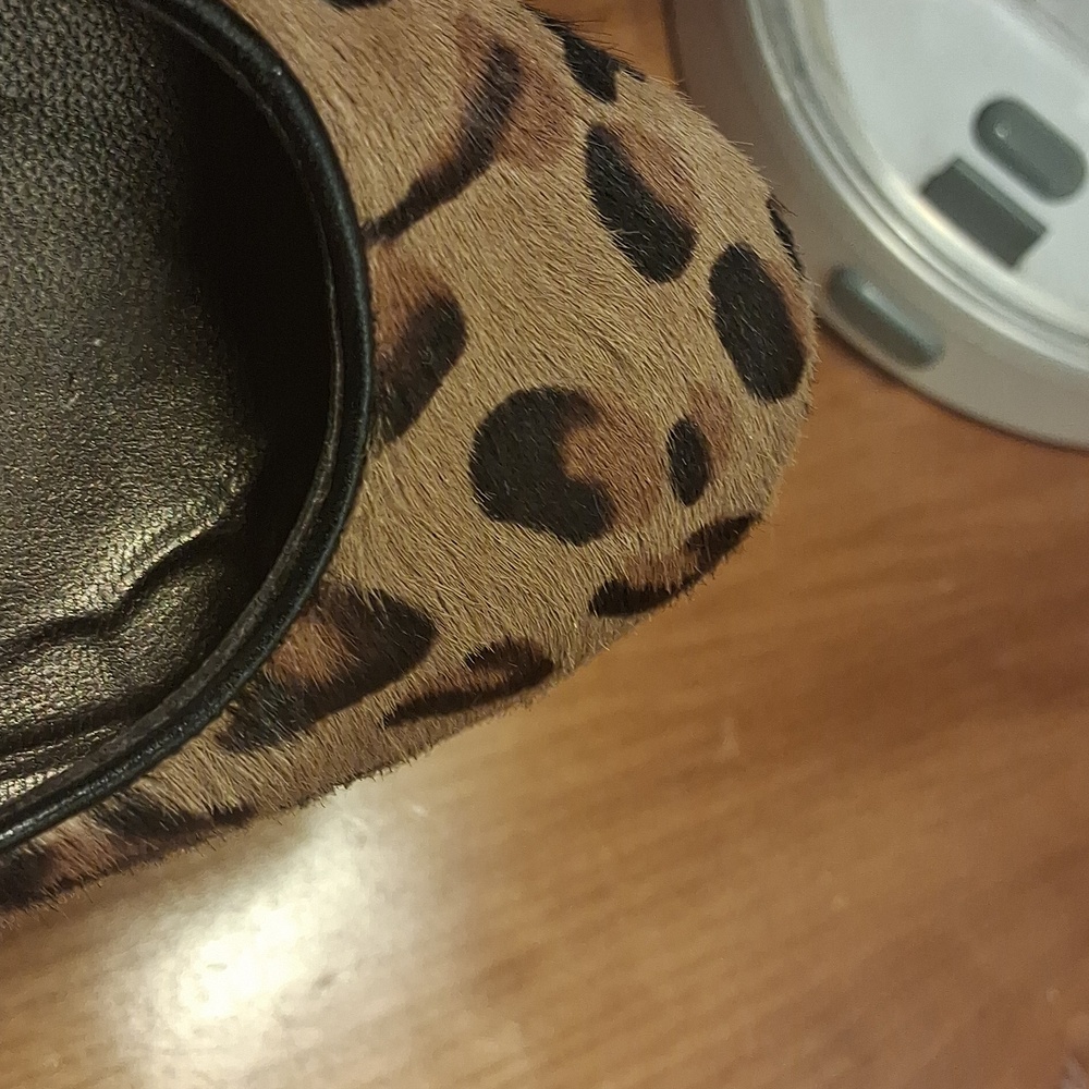 Stuart Weitzman Cheetah Heels Size 6 - Picture 14 of 15